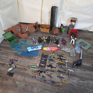 Fortnite set figures wall pieces, guns,  backpacks, electric Royale driftboard